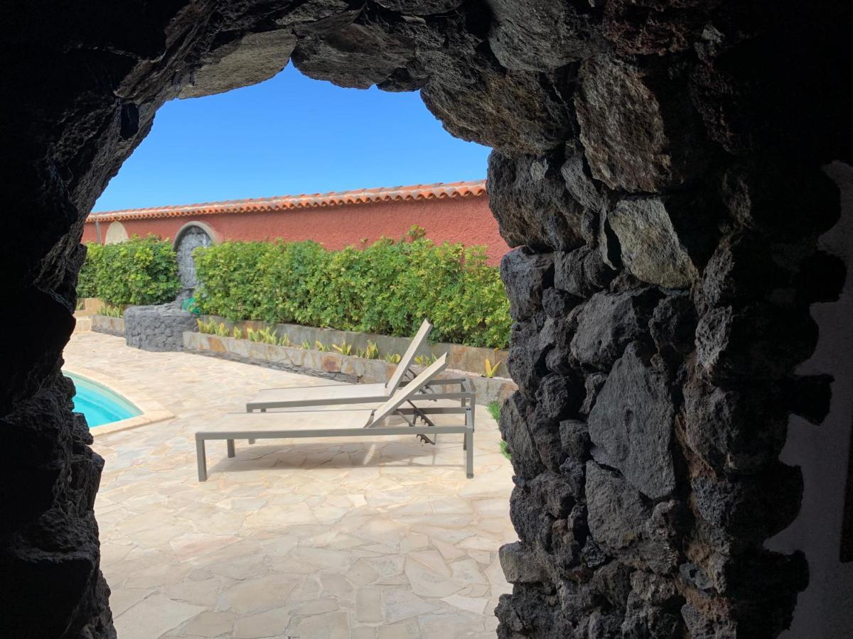La Cueva De Villa Gardel Icod De Los Vinos Exterior photo